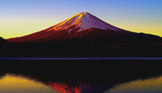 伊勢型紙：富士山の額（朝焼けの富士山のイメージ）